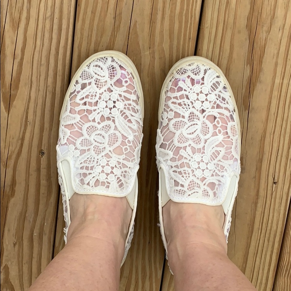 Mossimo lace slip on shoes